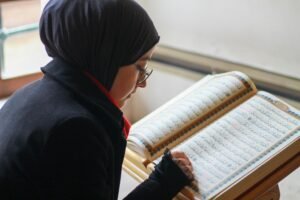 How to Start Learning Quran Online with Tajweed - UK and USA Edition