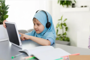 Private Online Quran Tuition UK with Female Teacher – Guide for Parents and Students